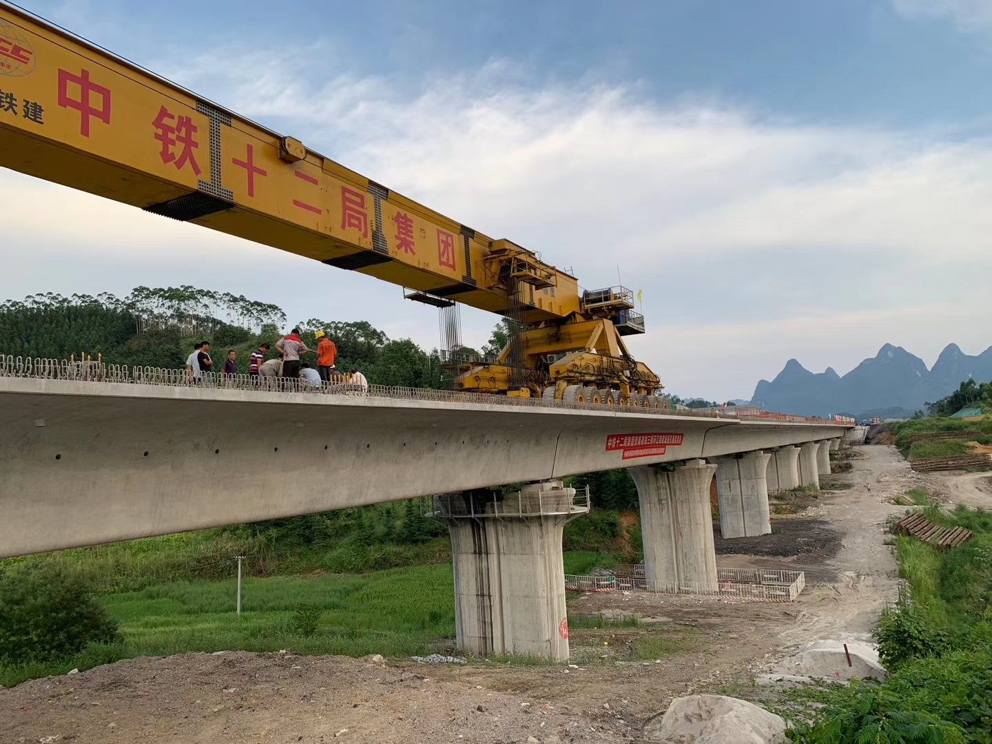 杭锦后预应力加固在公路桥梁施工应用
